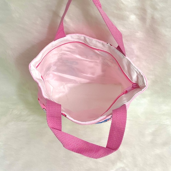 $15 My Melody with Friends on Horse Carousel Hand Bag Super Cute - Picture 2 of 2
